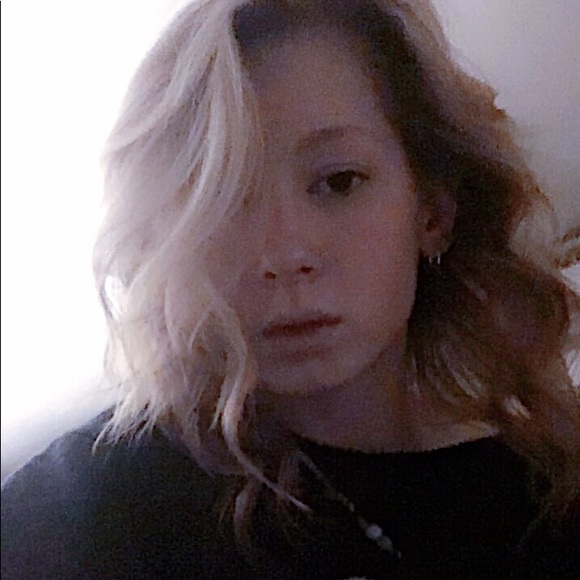 Meet your Posher, Alana - Picture 1 of 1